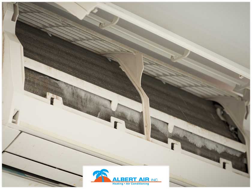 Signs That Your AC Evaporator Coil Is Dirty